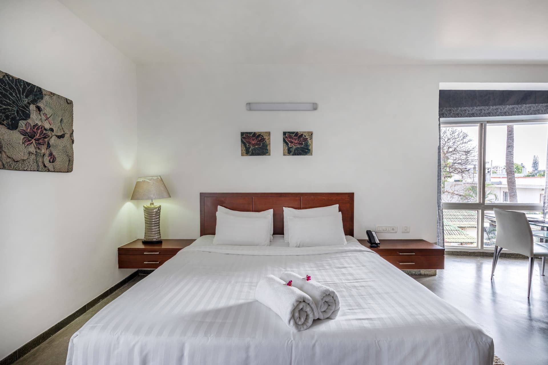 Lavelle Road — 9042 king suite 1